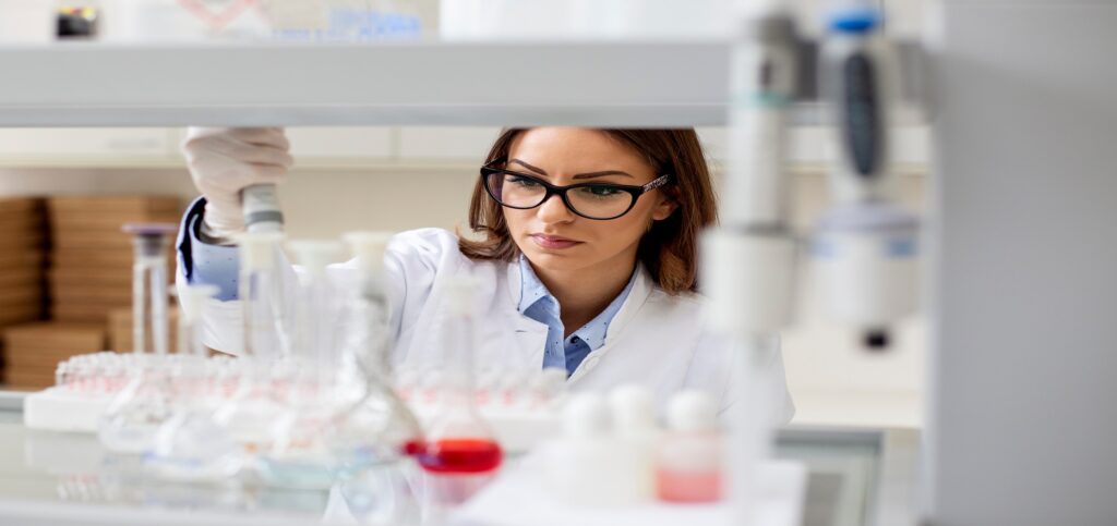 what is a lab technician