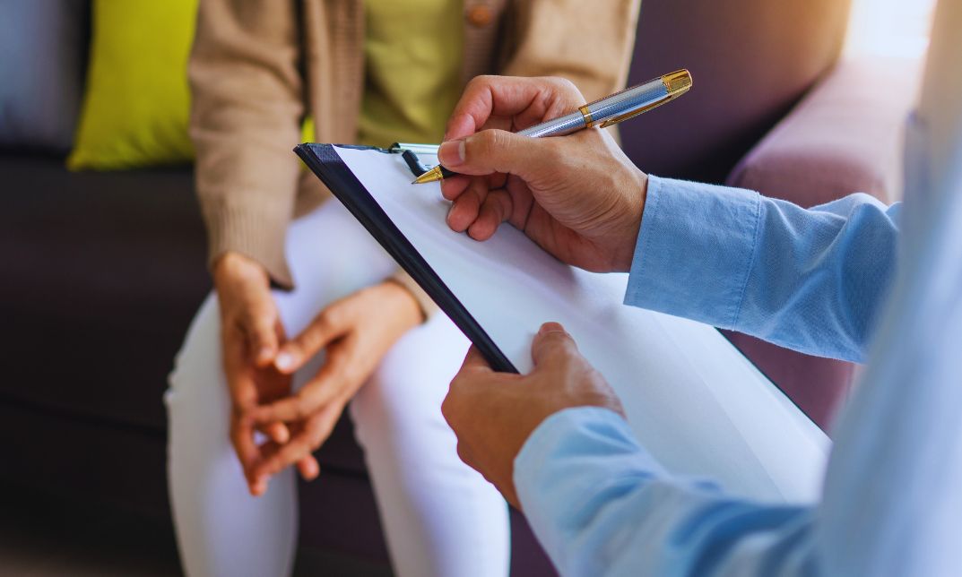 How Much Do Therapists Get Paid? A Simple UK Guide